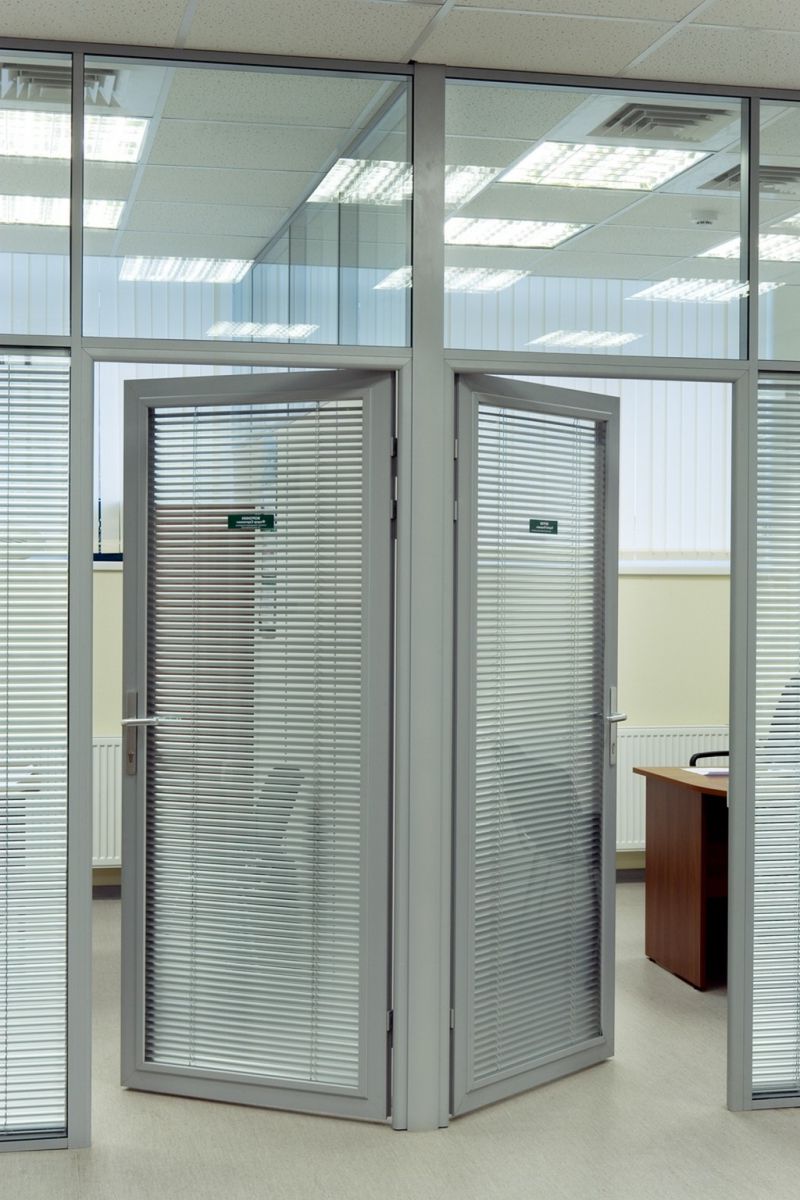 Aluminium doors office