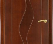 Beautiful wooden door – the perfect complement of the interior!