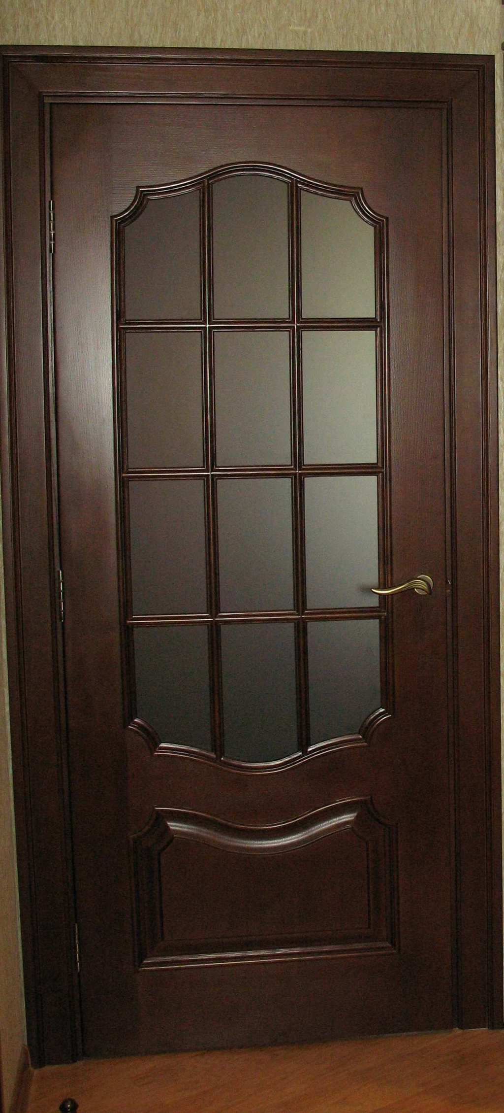 luxury interior doors in classic antique baroque style