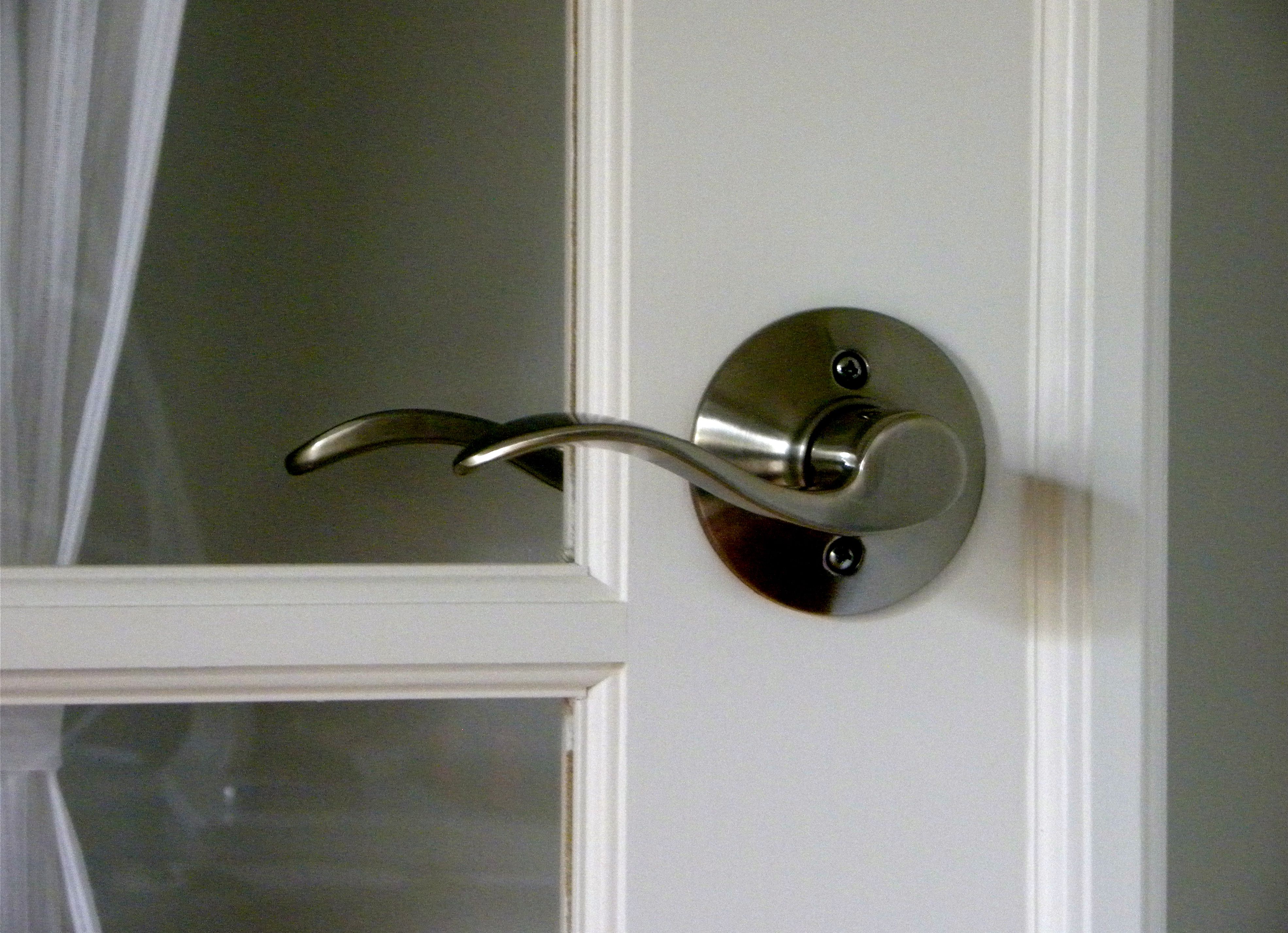 The metal door handle for pvc interior doors