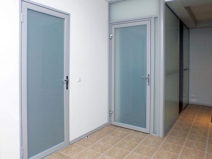 Gray aluminum interior doors 728x546 - Aluminium interior and entrance doors