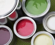Water-emulsion water-dispersive paint for doors