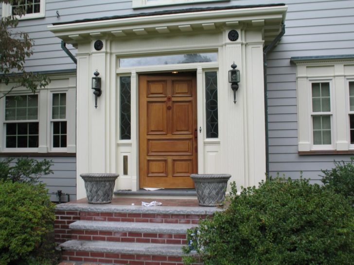 Solid wood front doors for homes 728x546 - Why You Need A Solid Wood Front Door For Your Home?