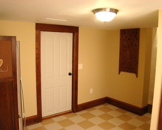 White interior doors with oak trim