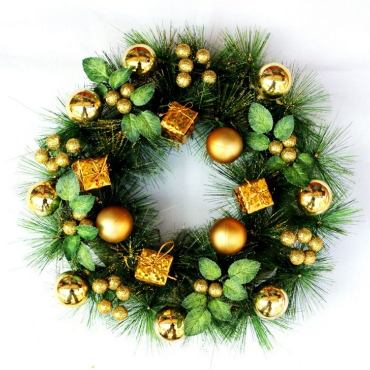 Modern Christmas Door Wreath 728x728 - Make a New Year Wreath on a Door with your own hands
