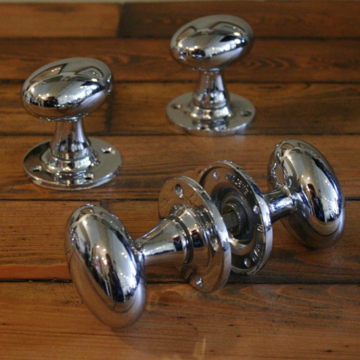 Chrome oval door knobs 728x728 - Chrome Door Knobs Guide