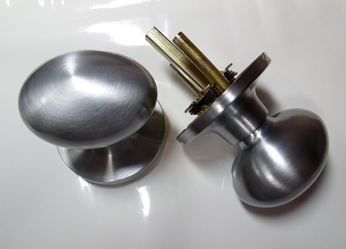 Door knob color brushed chrome