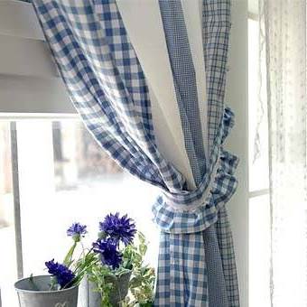 Curtains in the kitchen country style