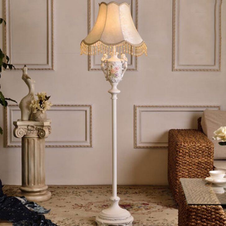 Floor lamps with fabric lampshades country style 728x728 - Country-Style Kitchens