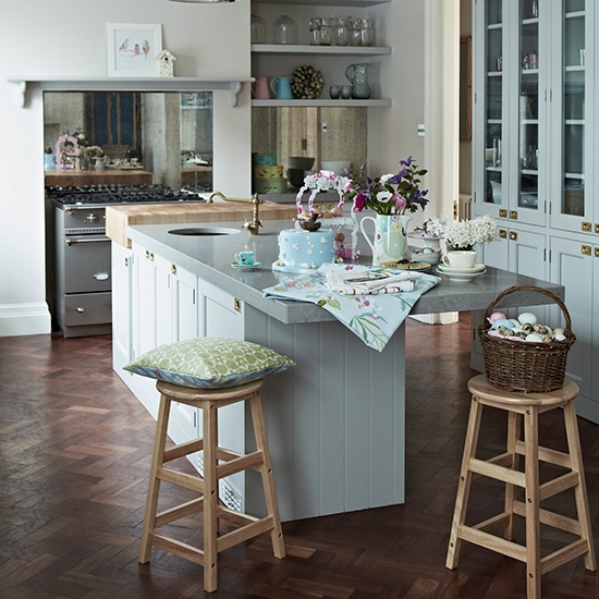 Flooring of parquet boards for kitchen contry stile