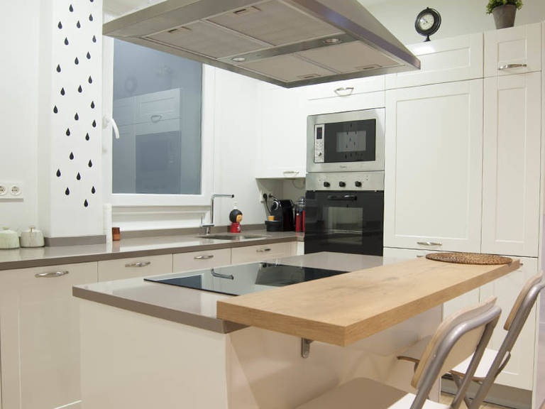 Modern Kitchen Hi-Tech Style Design – Kitchen island combined with a countertop is a practical solution