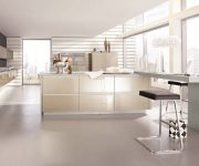 The materials used for the kitchen in style hi-tech – glossy glass, plastic and metal