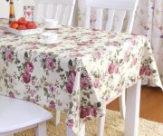Floral patterns on tablecloths towels aprons or curtains 180x150 - Provence Style Kitchens – 100 ideas for interior